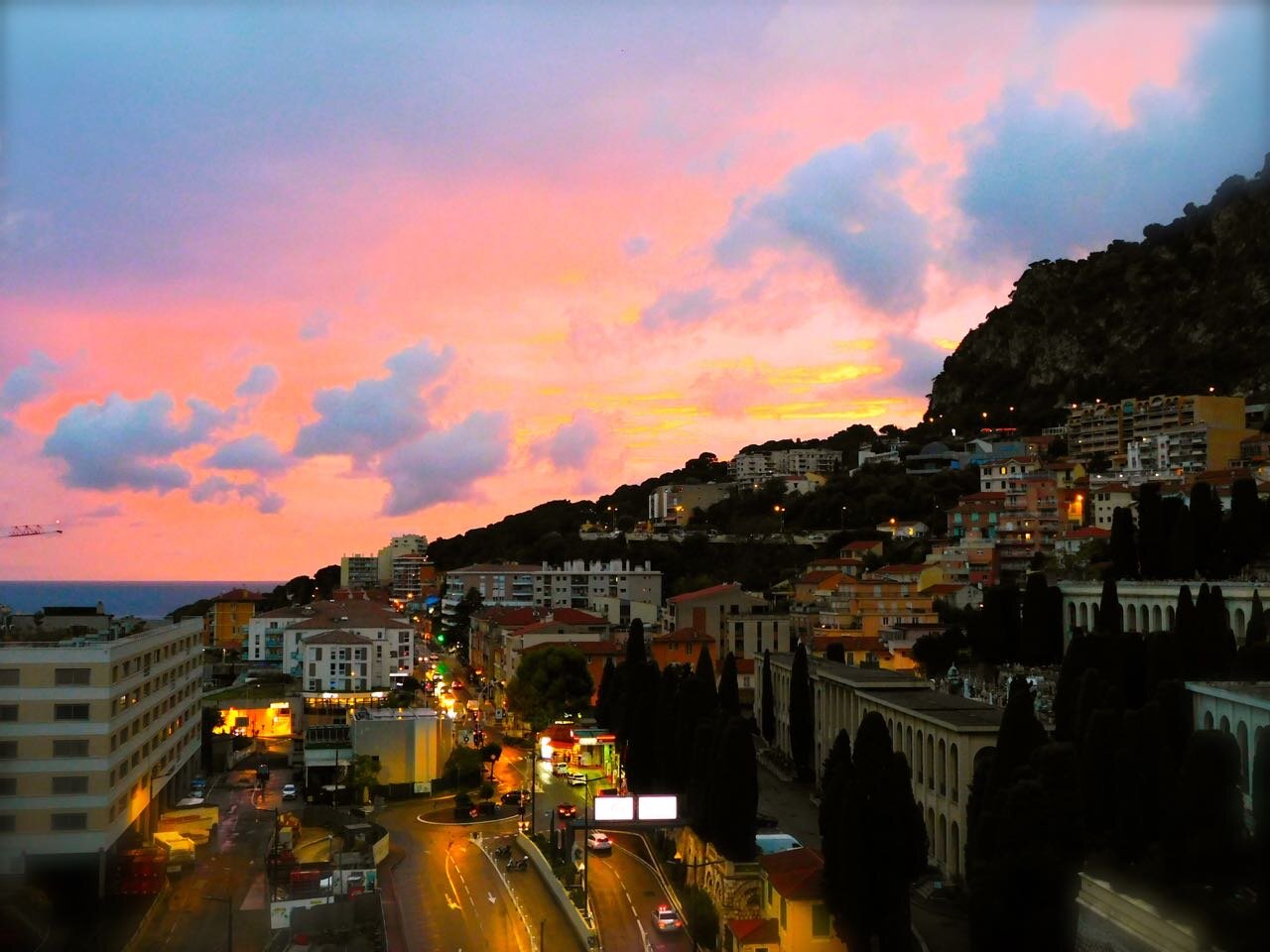 APARTMENT MILLENIUM : 1/9