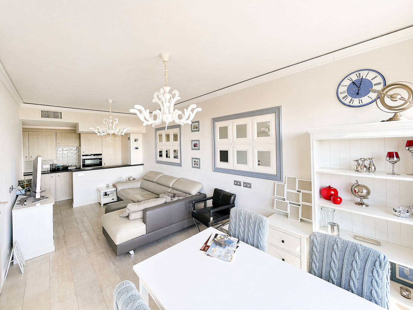 APPARTEMENT MILLENIUM : 2/9