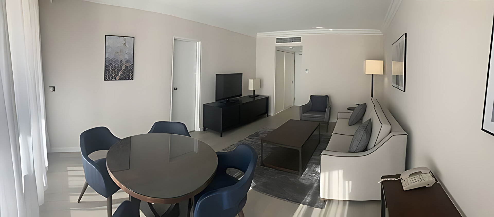 APPARTEMENT FAIRMONT RESIDENCE : 3/7