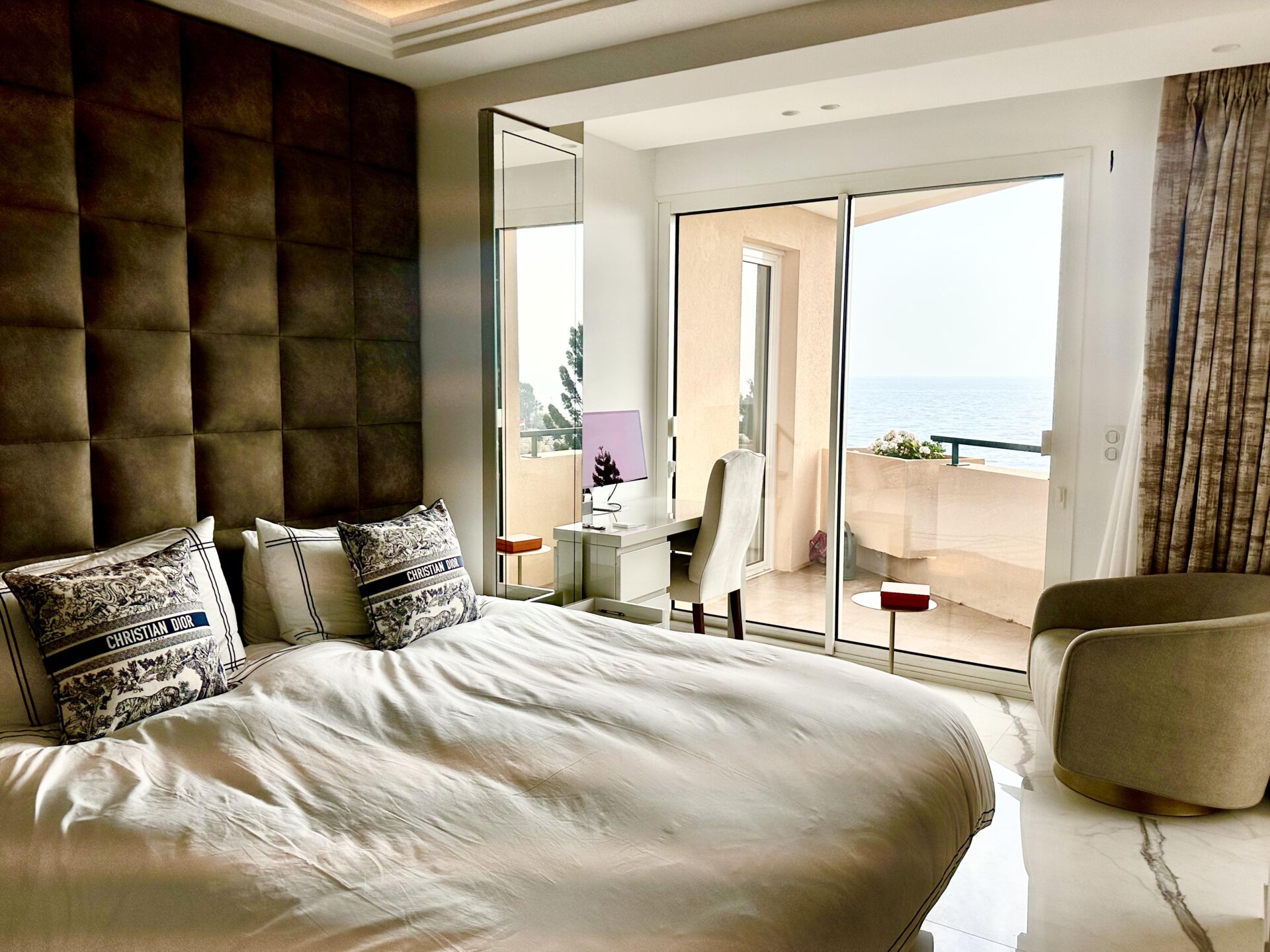 APPARTEMENT MONTE MARINA : 9/11