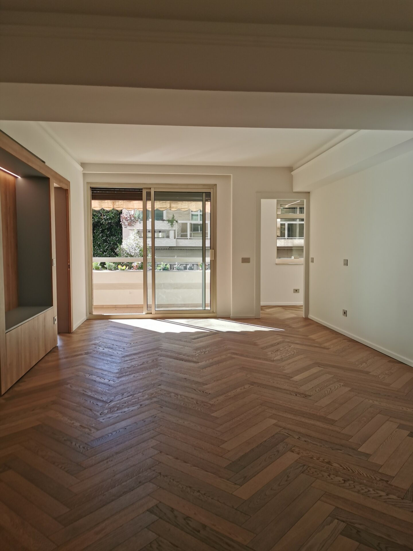 APPARTEMENT SUFFREN : 3/14