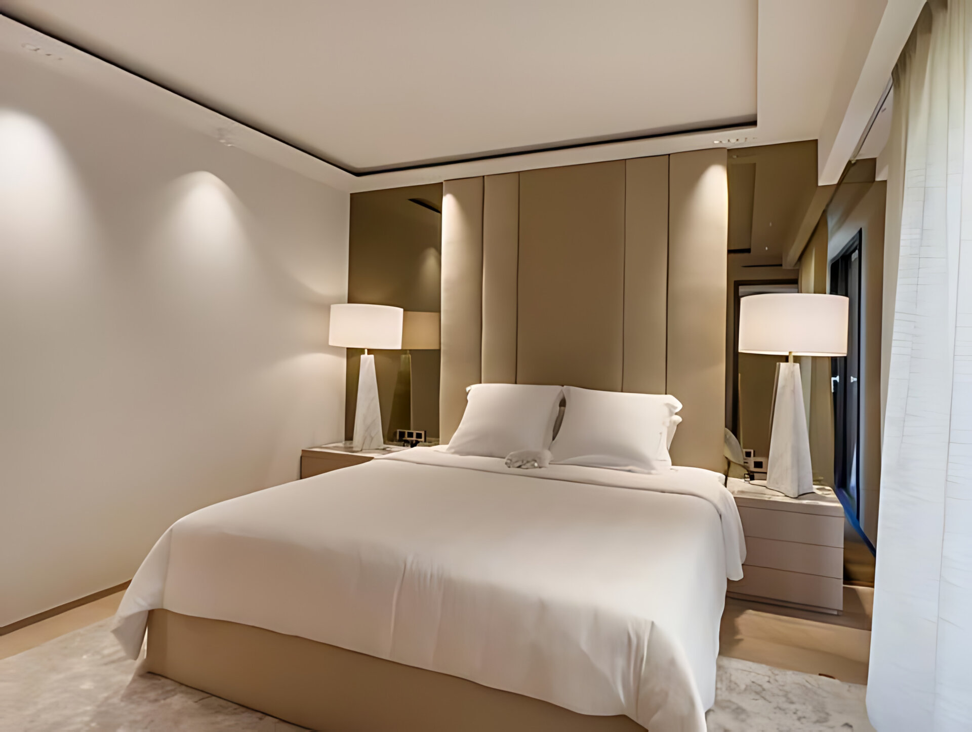 APPARTEMENT PARC SAINT ROMAN : 5/7